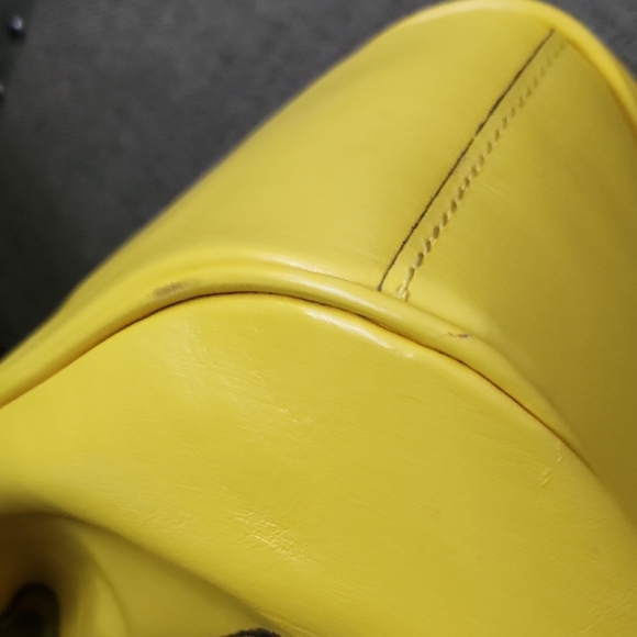 PATRICIA NASH Giorgia Yellow Leather Drawstring Crossbody Bucket Bag New FLAWED - Picture 13 of 15